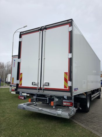 2025 New D range 18T with Schmitz Cargobull fridge